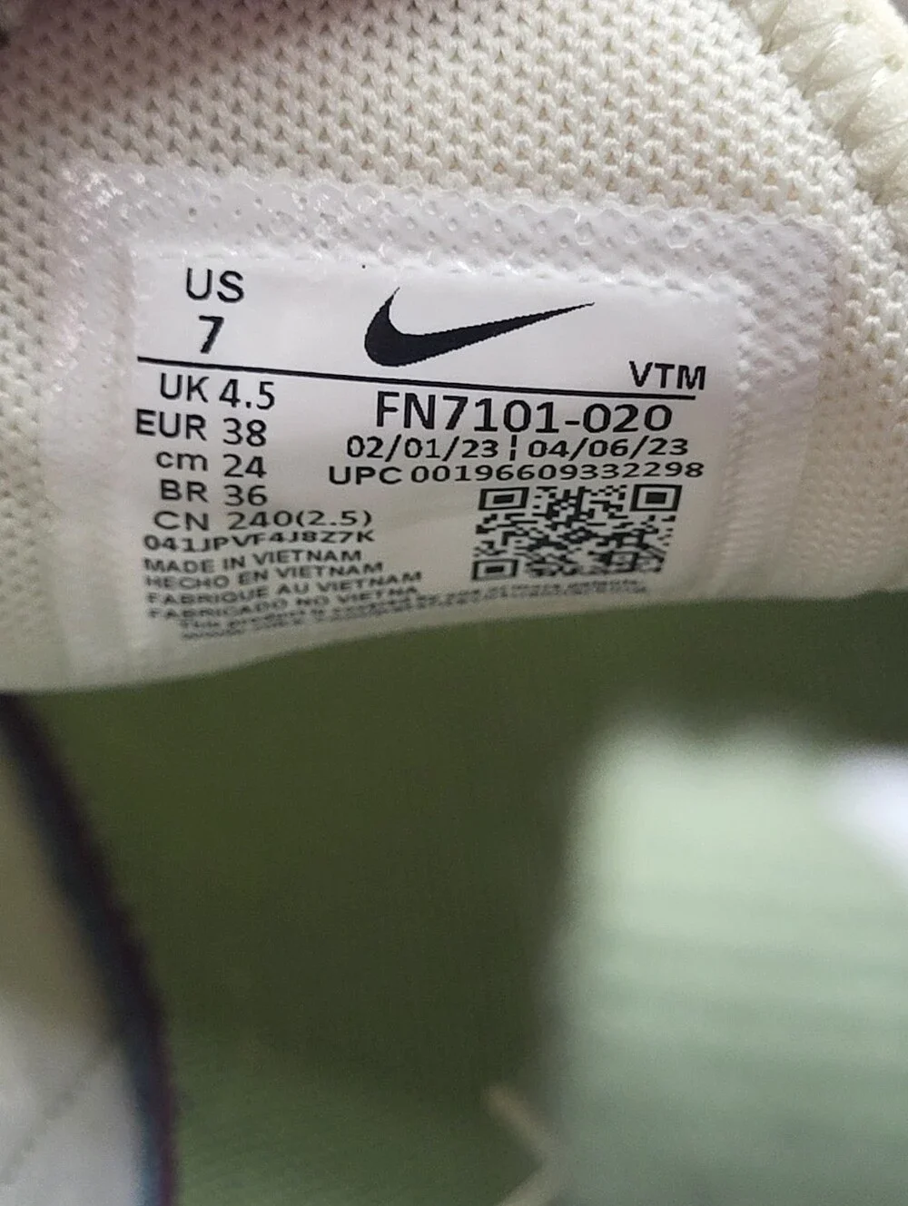 Nike Air Max 270 Sea Glass Oil Green Women's Size 7 Shoes Sneakers FN7101-020 - Picture 10 of 10